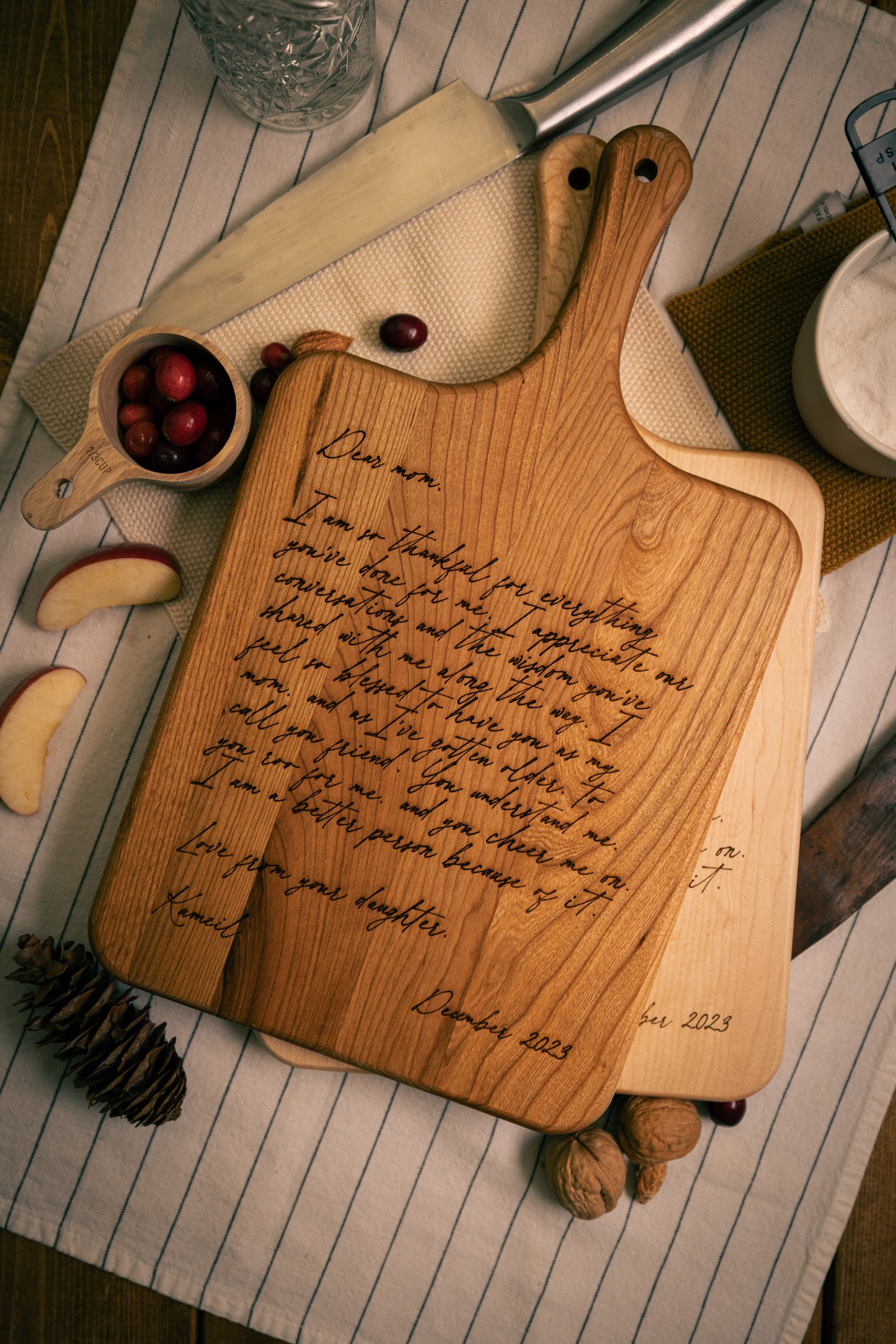 Letter to Mom Cutting Board (with Handle)